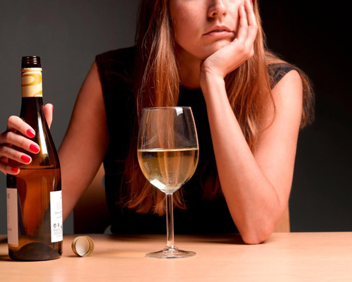 Анонимное лечение женского алкоголизма в Киренске